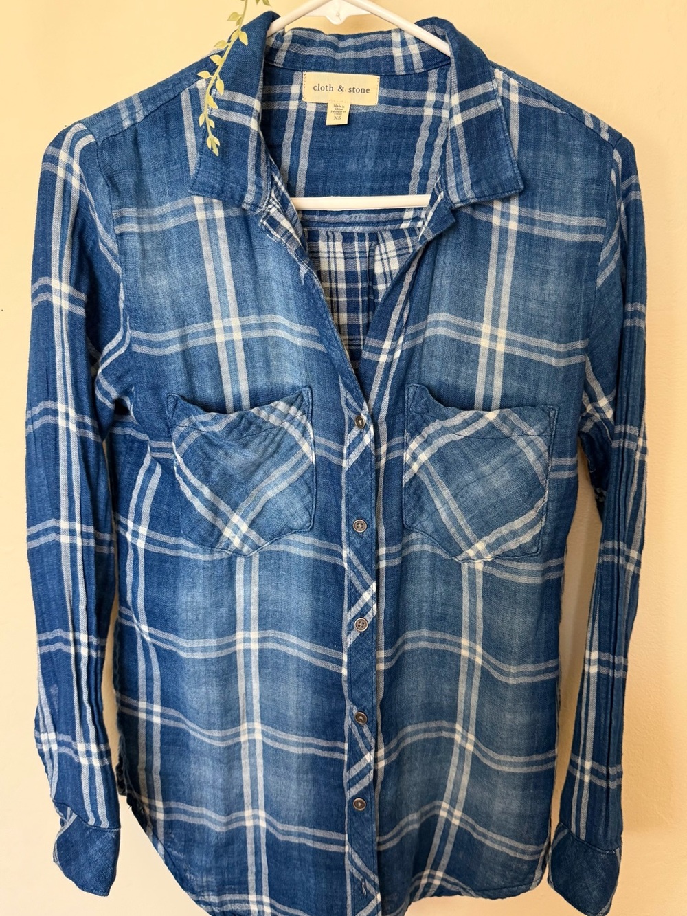 Cloth&Stone Women's Brechen  Blue Plaid Button-Up Shirt - Picture 2 of 10